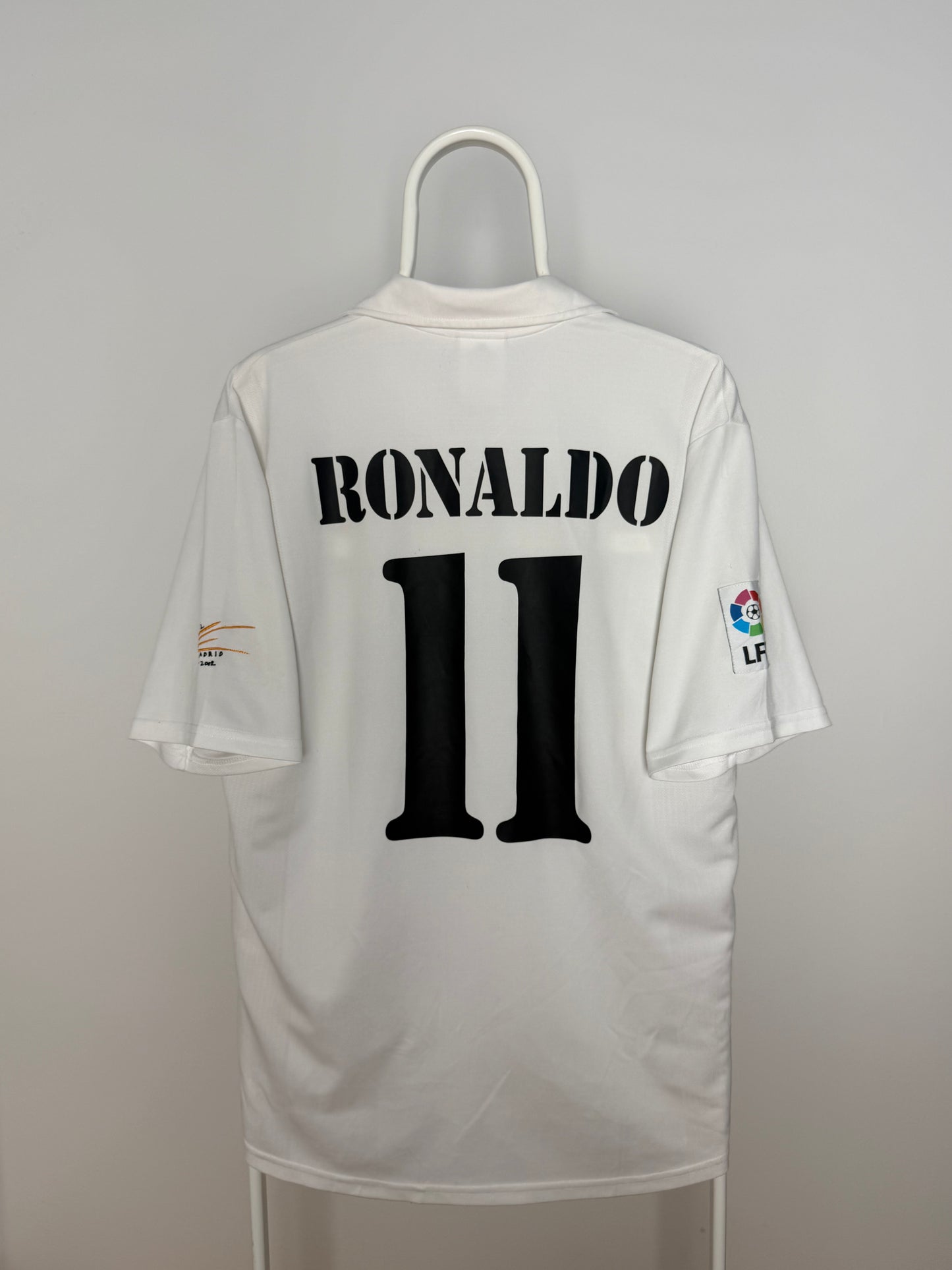 Ronaldo Nazario - Real Madrid 2002/03. Str M