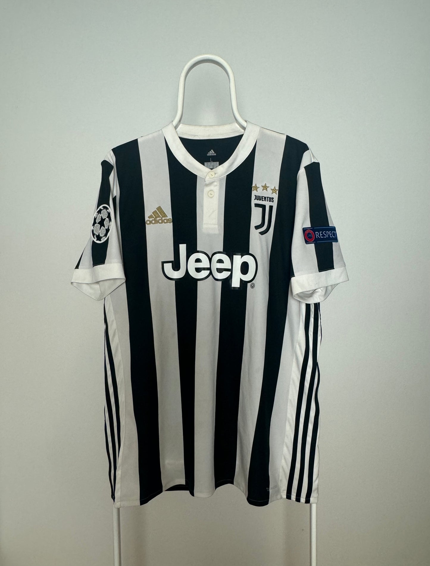 Gonzalo Higuaín - Juventus FC 2017/18. Str L