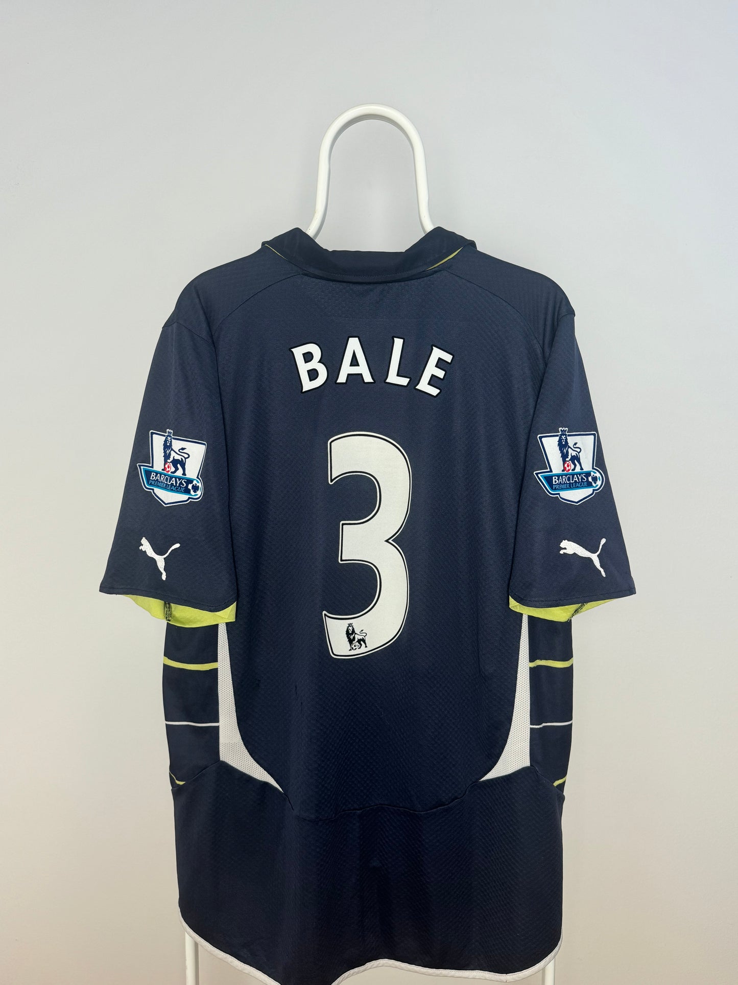 Gareth Bale - Tottenham 2010/11. Str L