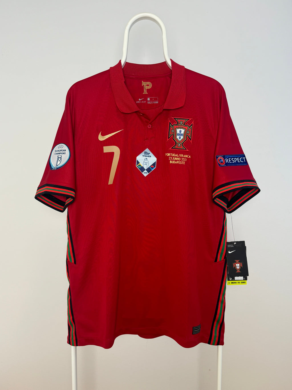 Cristiano Ronaldo - Portugal 2020. Maat L