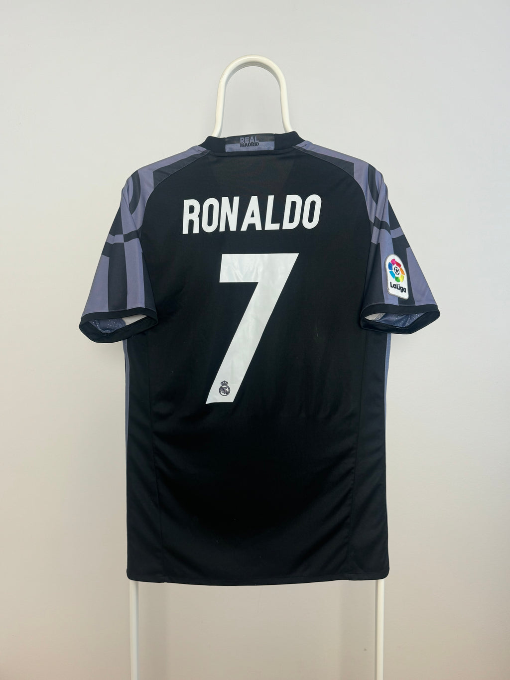 Cristiano Ronaldo - Real Madrid 2016/17. Maat M