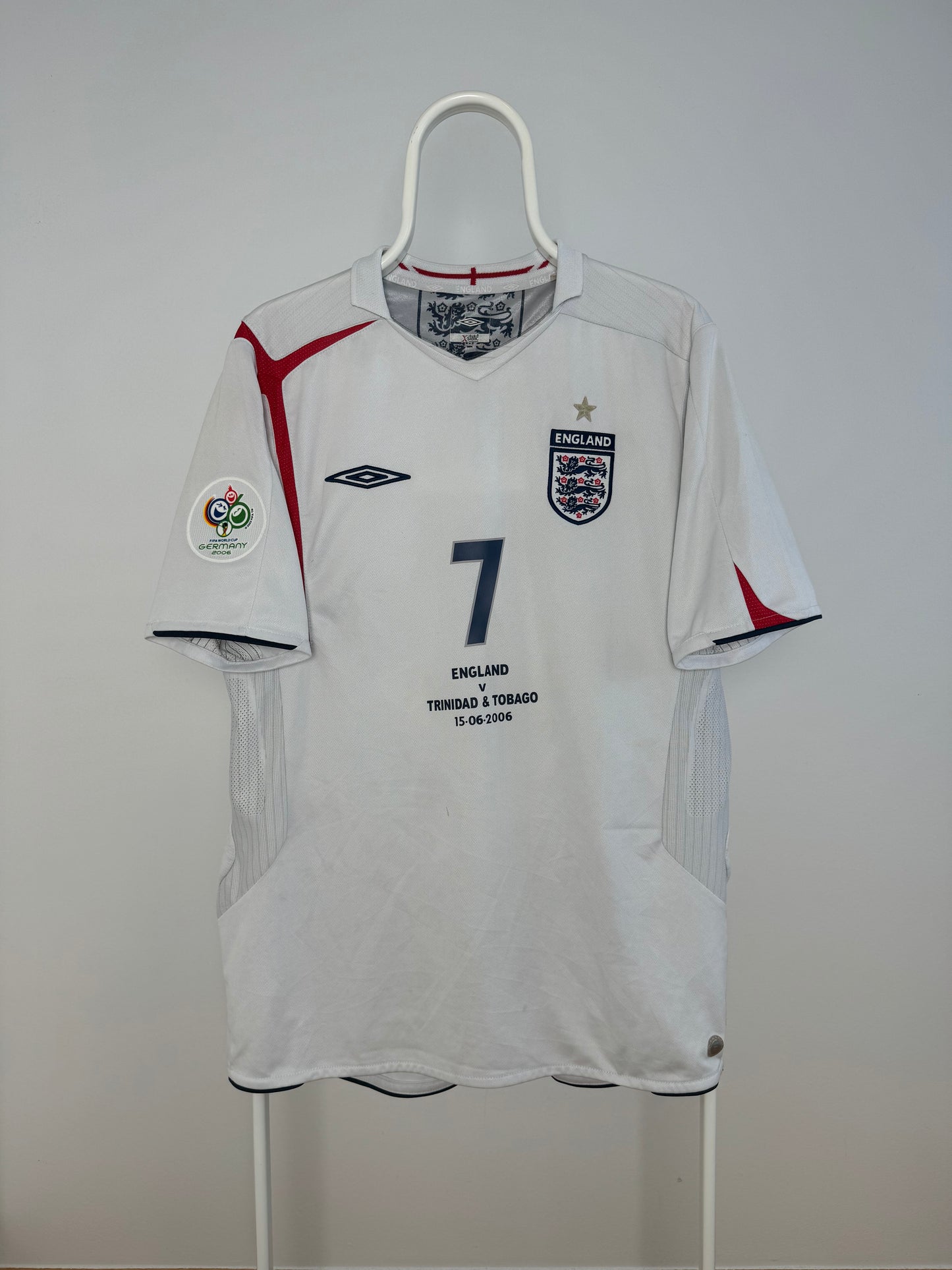 David Beckham - England 2006. Str L