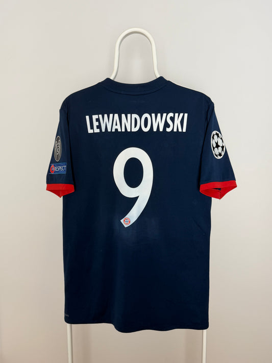 Robert Lewandowski - Bayern München 2017/18. Str M