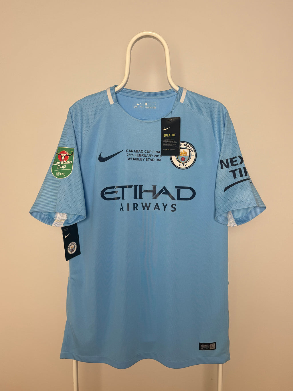 Sergio Agüero - Manchester City 2017/18. Maat L