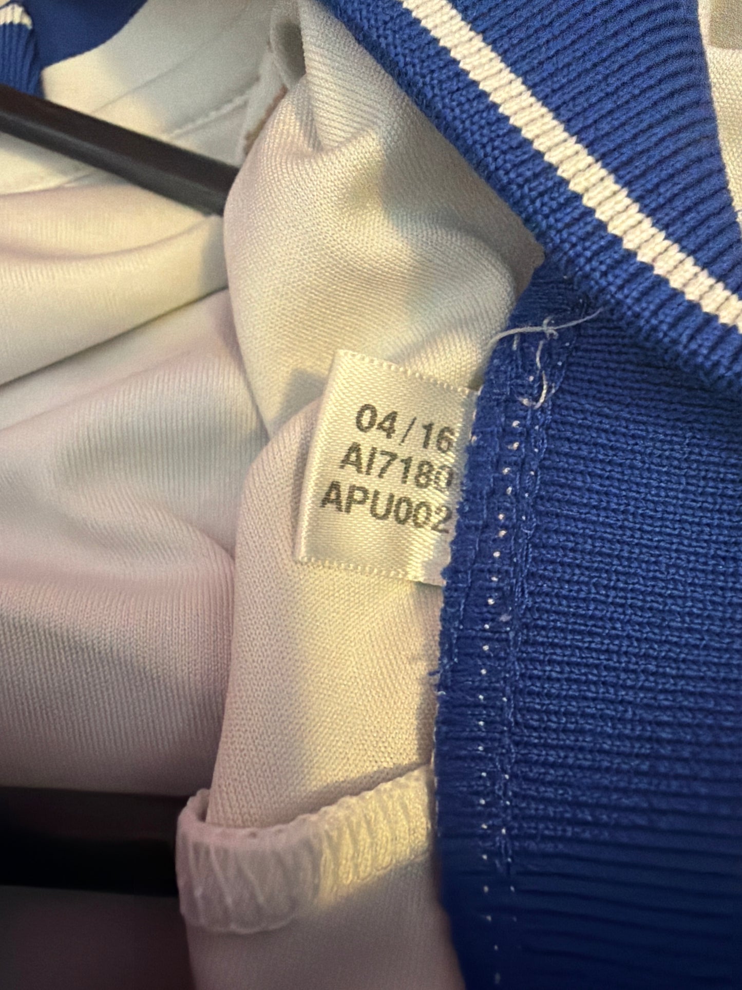 Eden Hazard - Chelsea FC 2016/17. Str L