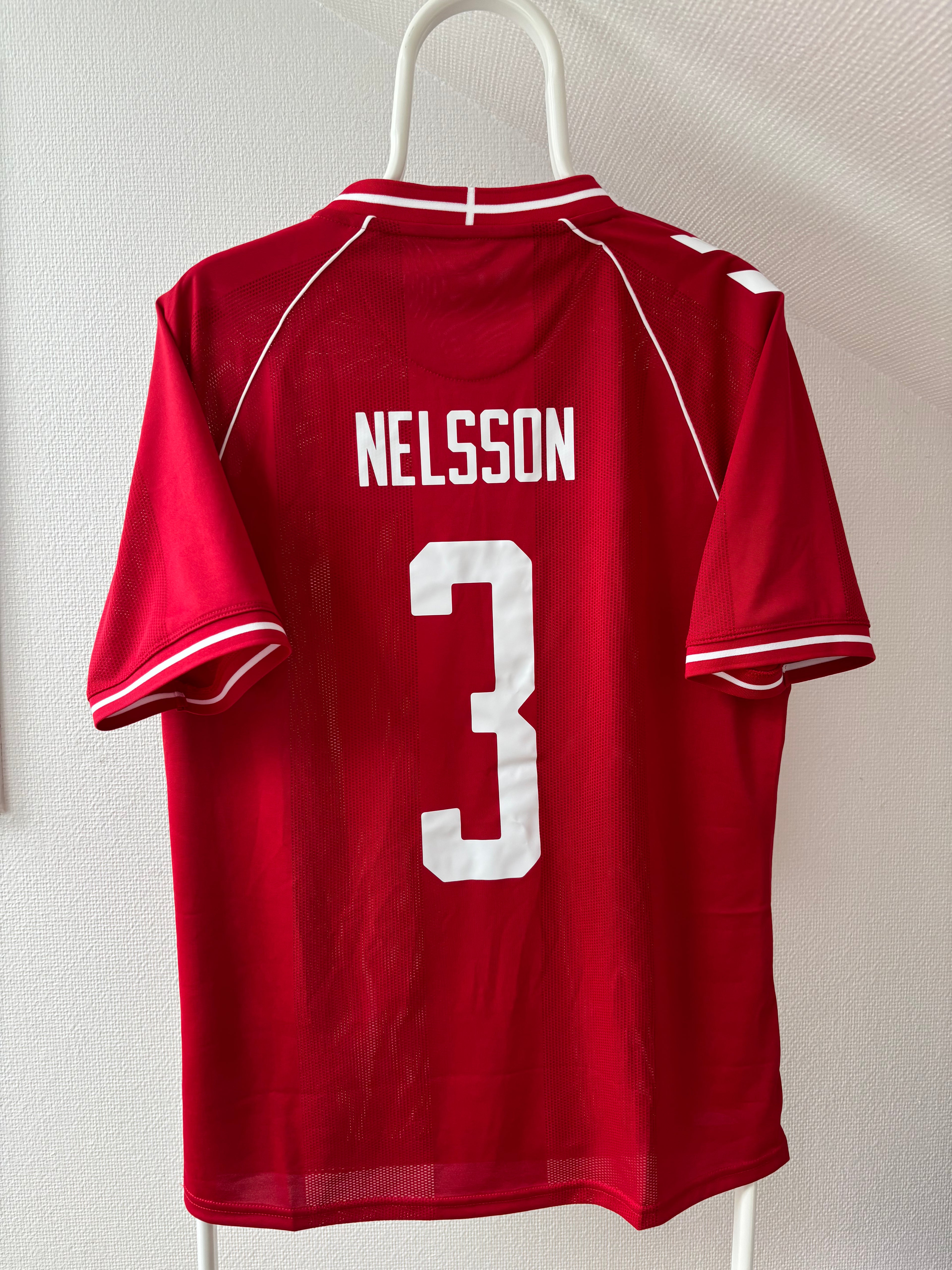 Victor Nelsson Denemarken 2026 Voetbalshirt - Origineel Maat L