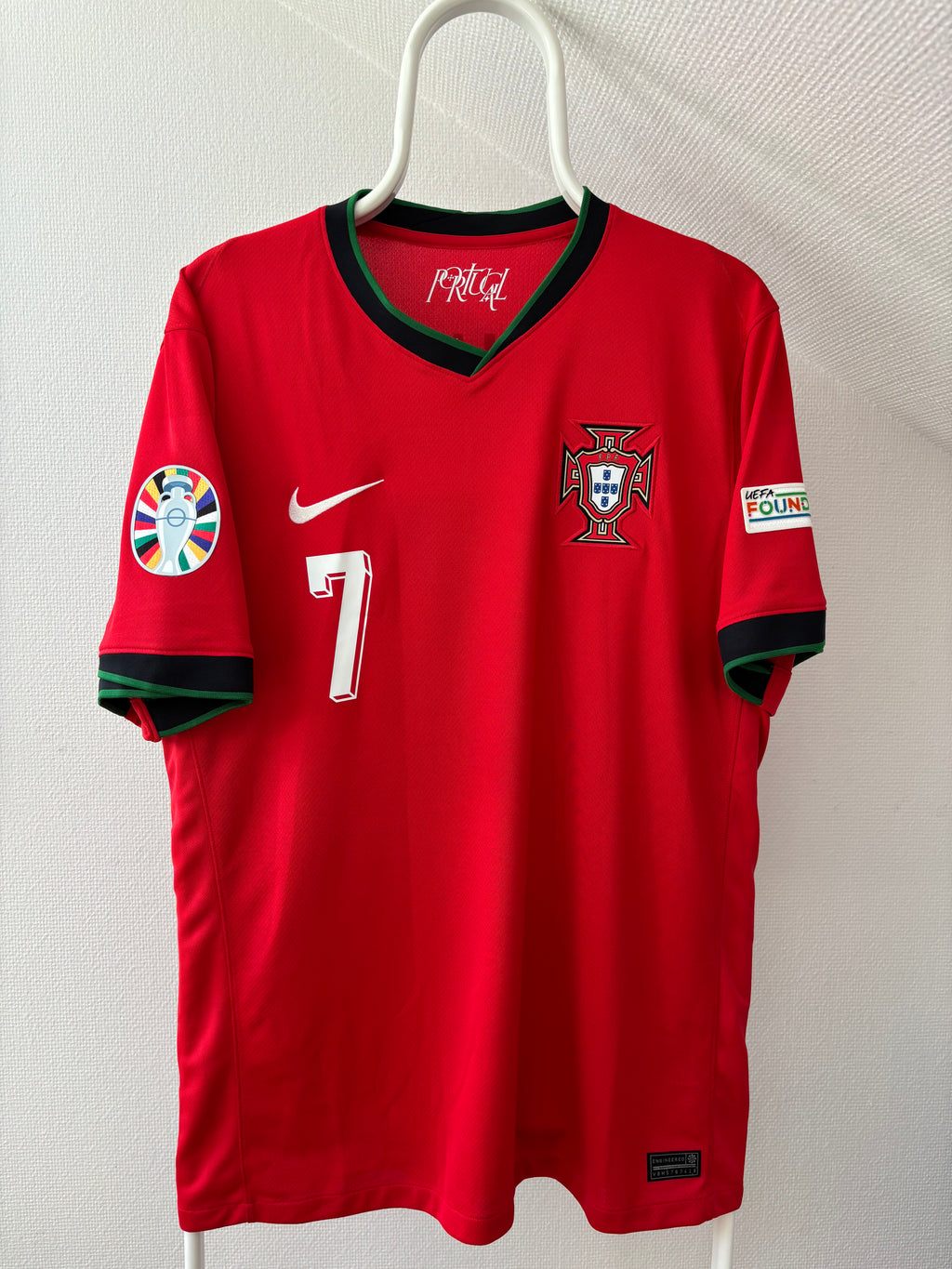 Ronaldo Portugal EURO 2024 Fodboldtrøje – Original Vintage Fanversion- Str. L