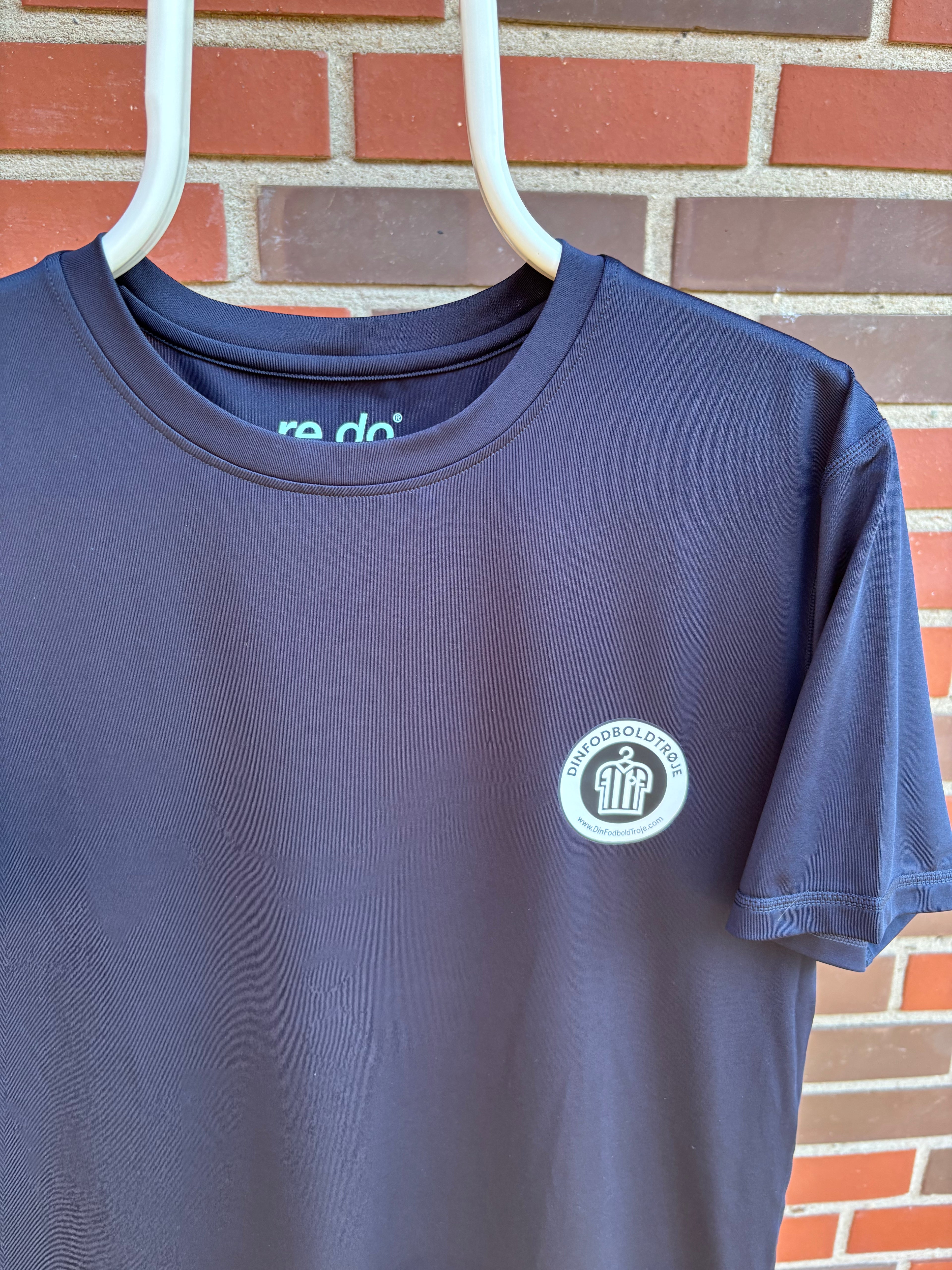 DFT Merch - redo - Anton Active T-shirt - Maat XS
