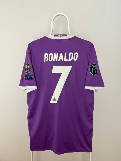 Cristiano Ronaldo - Real Madrid 2016/17. Str L