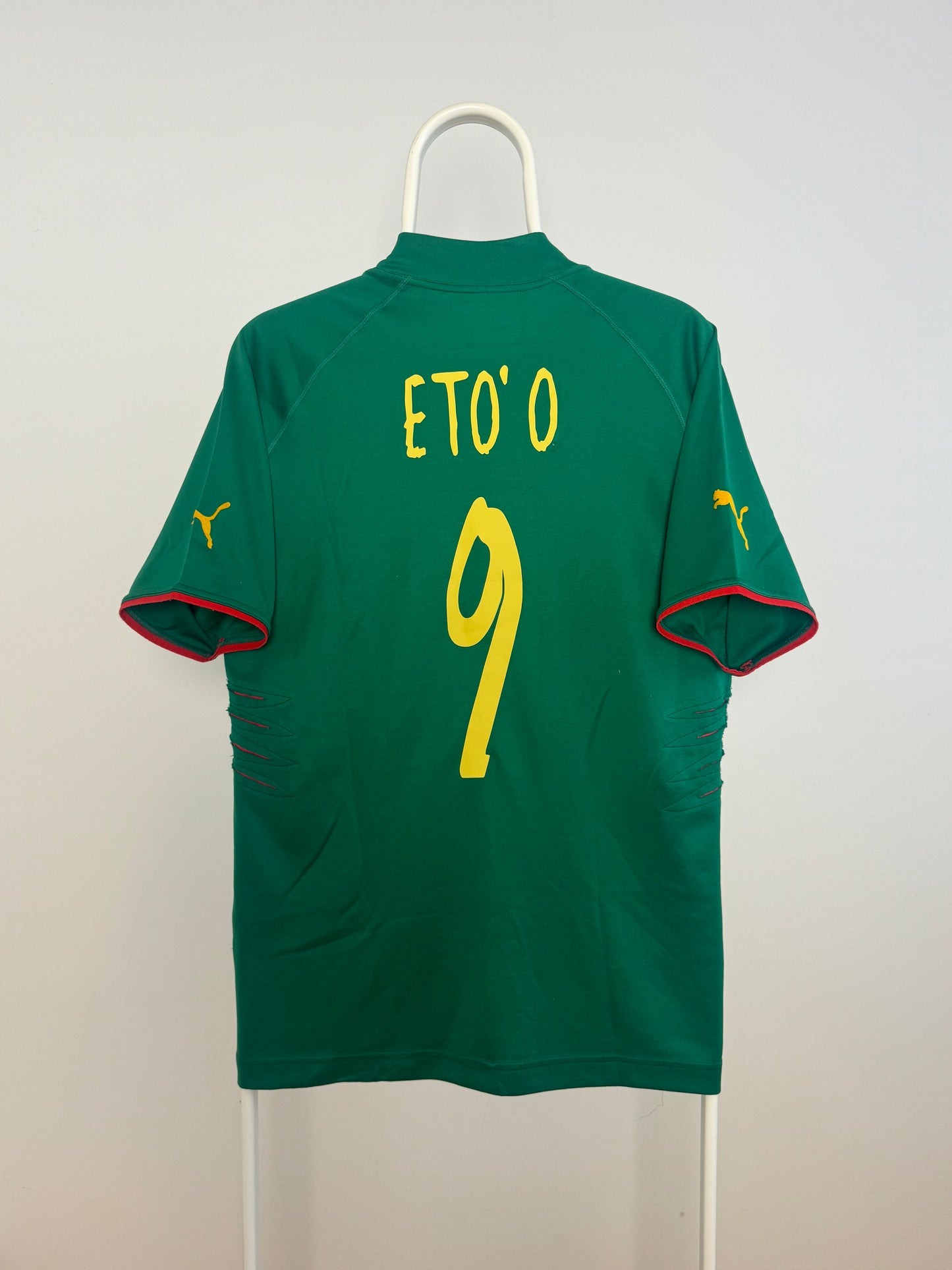 Samuel Eto’o - Cameroun 2004. Str M