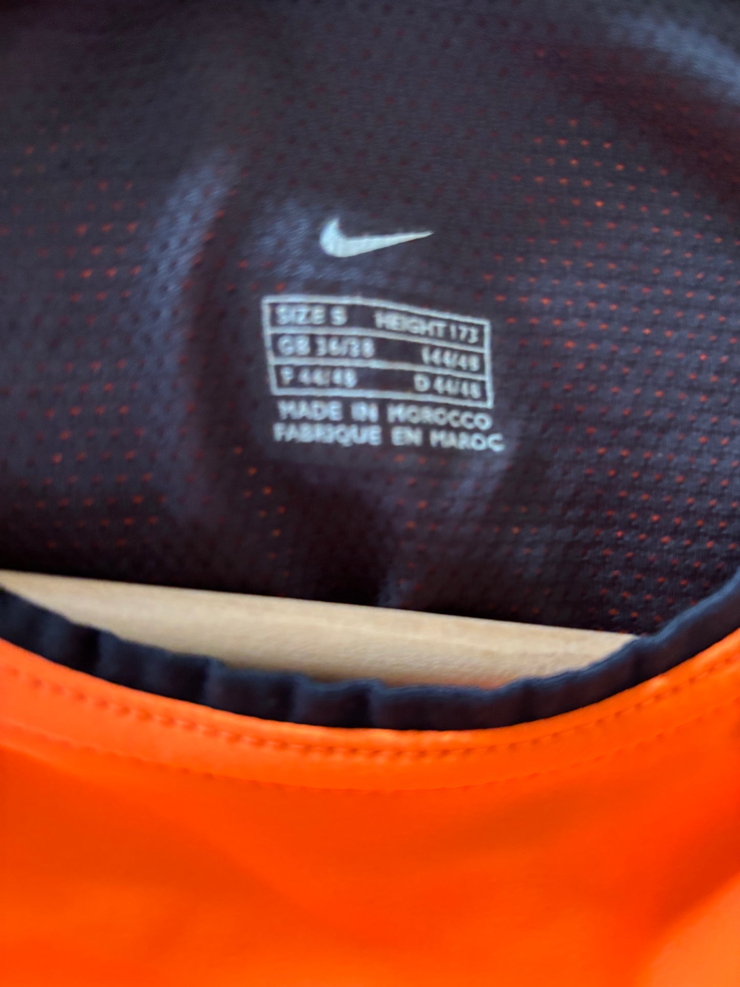 Edgar Davids Netherlands 2002 World Cup original vintage football jersey Nike size tag close up