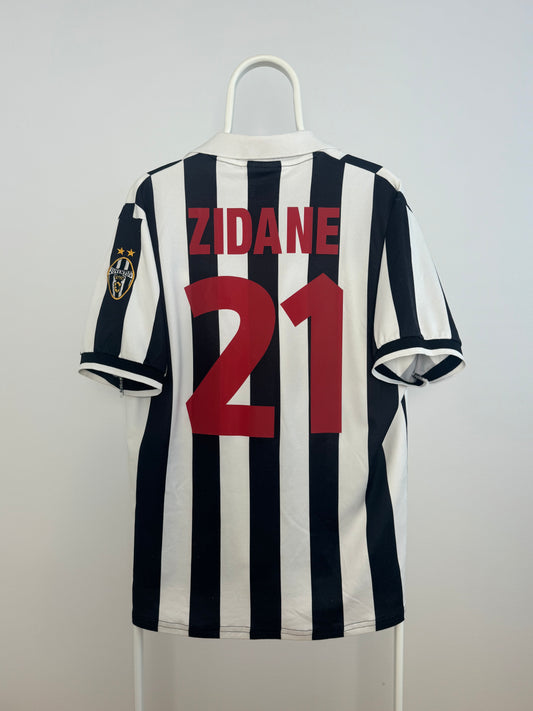 Zinedine Zidane - Juventus FC 1998/99. Str M