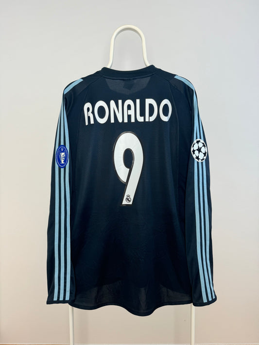 Ronaldo Nazário - Real Madrid 2004/05. Str L