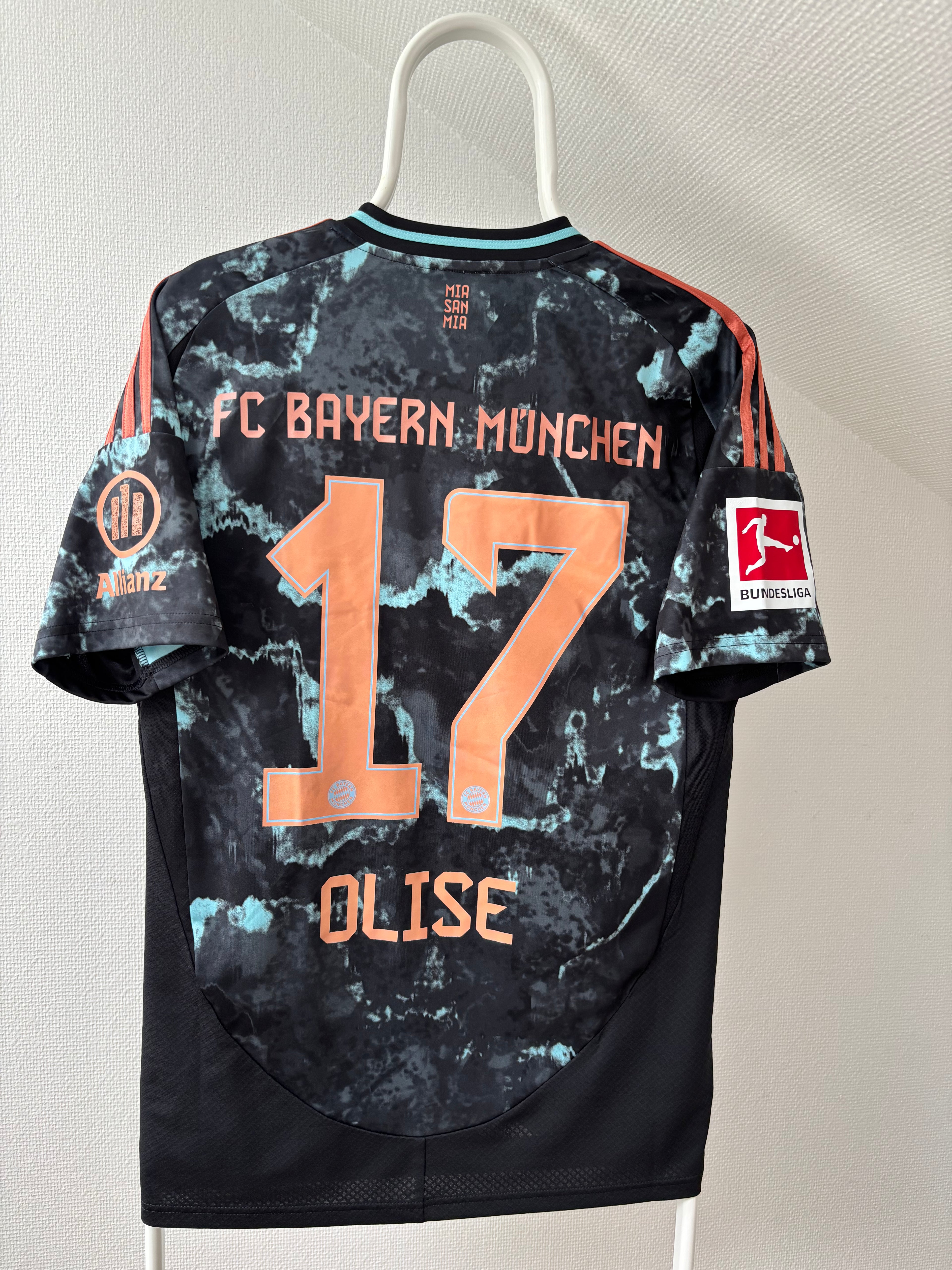 Michael Olise - FC Bayern München 2024/25 - Away - Str. M